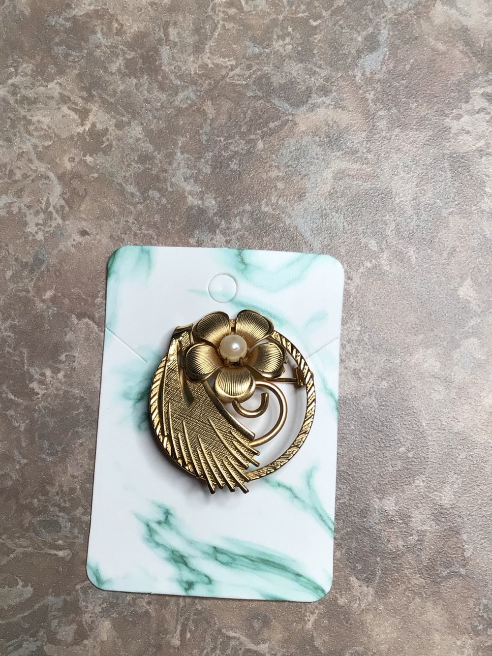 Gold Floral Pearl Accent Brooch - Vintage-Inspired Women’s Jewelry